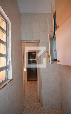 Casa de condomínio à venda com 300m², 5 quartos e 5 vagasQuarto  de Serviço