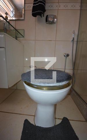Casa de condomínio à venda com 300m², 5 quartos e 5 vagasBanheiro da suite 2