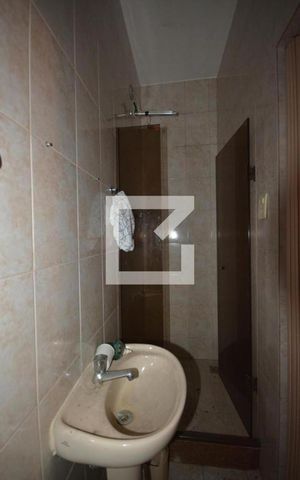 Casa de condomínio à venda com 300m², 5 quartos e 5 vagasBanheiro da suite 1