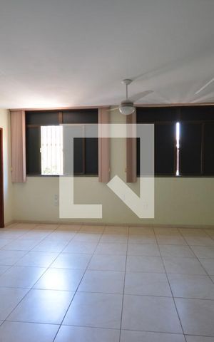 Casa de condomínio à venda com 300m², 5 quartos e 5 vagasSuite  2