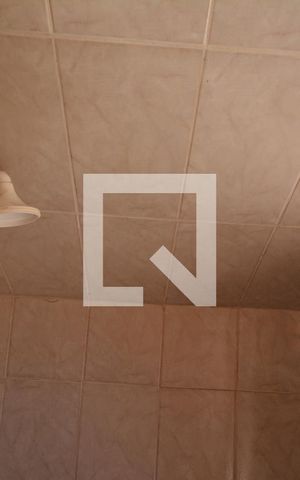 Casa de condomínio à venda com 300m², 5 quartos e 5 vagasBanheiro de serviço