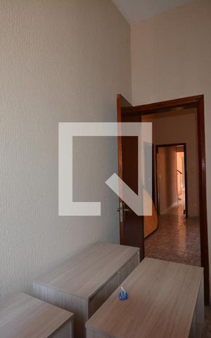 Casa de condomínio à venda com 300m², 5 quartos e 5 vagasQuarto 4