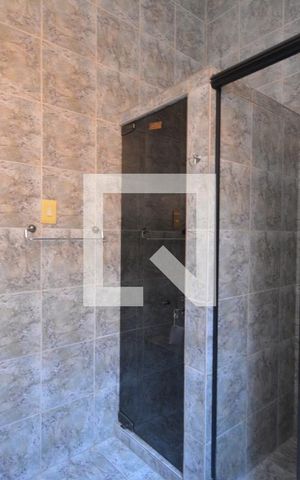 Casa de condomínio à venda com 300m², 5 quartos e 5 vagasBanheiro Social