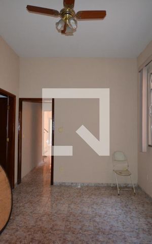 Casa de condomínio à venda com 300m², 5 quartos e 5 vagasSala 2