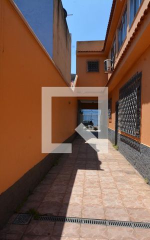 Casa de condomínio à venda com 300m², 5 quartos e 5 vagasCasa Anexa