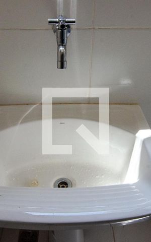 Apartamento à venda com 90m², 3 quartos e 2 vagas Apartamento à venda com 90m², 3 quartos e 2 vagasÁrea de serviço