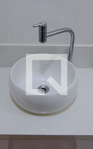 Apartamento à venda com 90m², 3 quartos e 2 vagas Apartamento à venda com 90m², 3 quartos e 2 vagasBanheiro