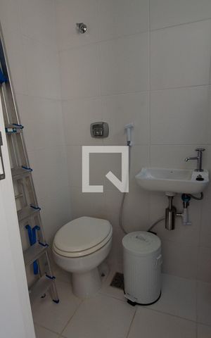Apartamento à venda com 90m², 3 quartos e 2 vagas Apartamento à venda com 90m², 3 quartos e 2 vagasBanheiro