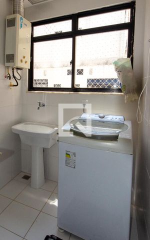 Apartamento à venda com 90m², 3 quartos e 2 vagas Apartamento à venda com 90m², 3 quartos e 2 vagasÁrea de serviço