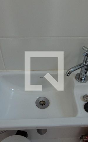 Apartamento à venda com 90m², 3 quartos e 2 vagas Apartamento à venda com 90m², 3 quartos e 2 vagasBanheiro