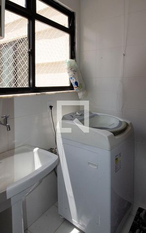 Apartamento à venda com 90m², 3 quartos e 2 vagas Apartamento à venda com 90m², 3 quartos e 2 vagasÁrea de serviço