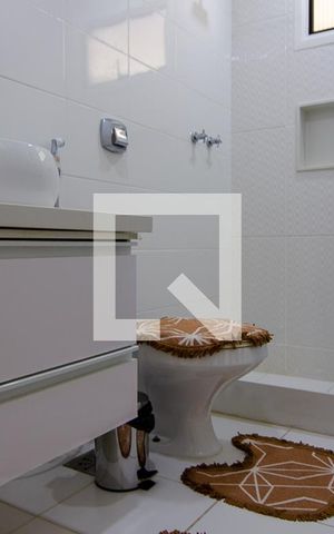 Apartamento à venda com 90m², 3 quartos e 2 vagas Apartamento à venda com 90m², 3 quartos e 2 vagasBanheiro