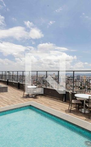 Studio para alugar com 23m², 1 quarto e sem vaga Studio para alugar com 23m², 1 quarto e sem vagaÁrea comum - Piscina