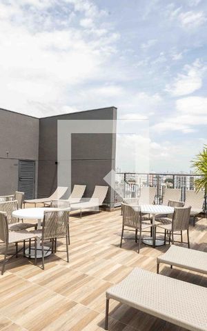 Studio para alugar com 23m², 1 quarto e sem vaga Studio para alugar com 23m², 1 quarto e sem vagaÁrea comum - Piscina