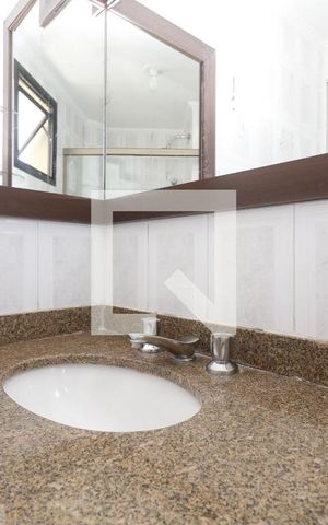 Apartamento para alugar com 76m², 3 quartos e 2 vagasBanheiro da Suíte