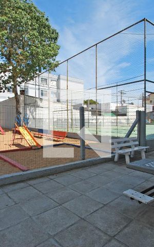 Apartamento para alugar com 78m², 3 quartos e sem vagaÁrea comum