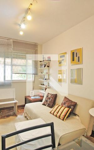 Apartamento para alugar com 78m², 3 quartos e sem vagaSala