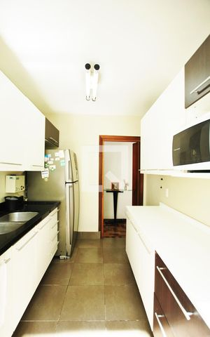 Apartamento para alugar com 78m², 3 quartos e sem vagaCozinha