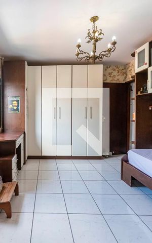 Casa à venda com 217m², 3 quartos e 5 vagas Casa à venda com 217m², 3 quartos e 5 vagasQuarto 2