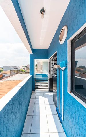 Casa à venda com 217m², 3 quartos e 5 vagas Casa à venda com 217m², 3 quartos e 5 vagasVaranda de Serviço