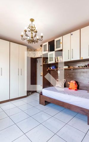 Casa à venda com 217m², 3 quartos e 5 vagas Casa à venda com 217m², 3 quartos e 5 vagasQuarto 2
