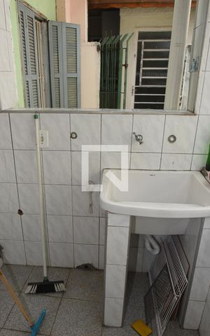Casa à venda com 65m², 3 quartos e 2 vagasÁrea de Serviço