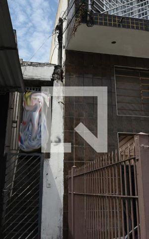 Casa à venda com 65m², 3 quartos e 2 vagasFachada