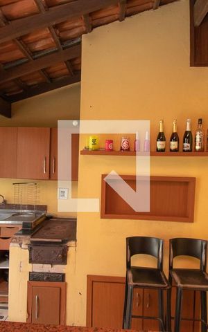 Casa à venda com 144m², 3 quartos e 5 vagas Casa à venda com 144m², 3 quartos e 5 vagascozinha