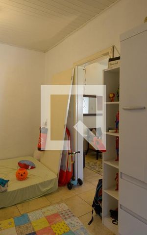 Casa à venda com 180m², 4 quartos e 4 vagas Casa à venda com 180m², 4 quartos e 4 vagasQuarto 3