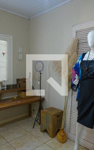 Casa à venda com 180m², 4 quartos e 4 vagas Casa à venda com 180m², 4 quartos e 4 vagasQuarto 1