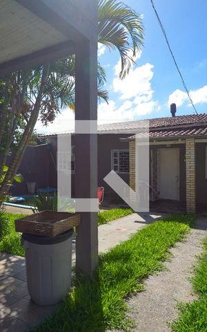 Casa à venda com 180m², 4 quartos e 4 vagas Casa à venda com 180m², 4 quartos e 4 vagasÁrea Externa