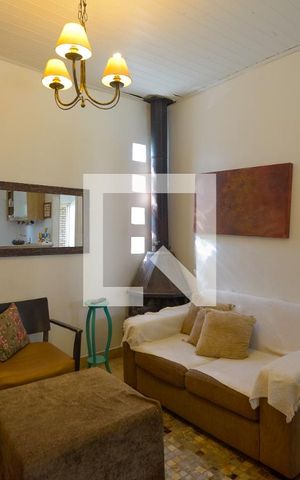 Casa à venda com 180m², 4 quartos e 4 vagas Casa à venda com 180m², 4 quartos e 4 vagasCozinha 2 / Copa