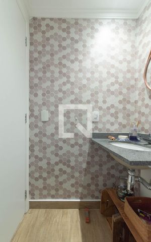 Apartamento à venda com 65m², 2 quartos e 1 vaga Apartamento à venda com 65m², 2 quartos e 1 vagaBanheiro