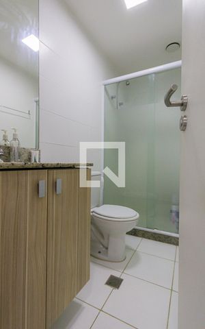 Apartamento à venda com 72m², 3 quartos e 1 vaga Apartamento à venda com 72m², 3 quartos e 1 vagaBanheiro Social