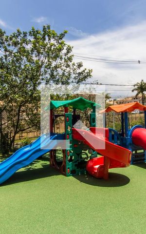Apartamento à venda com 133m², 3 quartos e 2 vagasÁrea comum - Playground