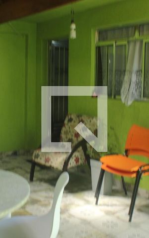 Casa à venda com 140m², 3 quartos e 2 vagasChurrasqueira