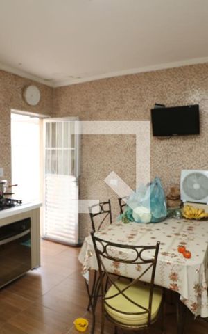 Casa à venda com 400m², 5 quartos e 6 vagasCozinha