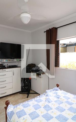 Casa à venda com 400m², 5 quartos e 6 vagasSuite