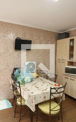 Casa à venda com 400m², 5 quartos e 6 vagasCozinha