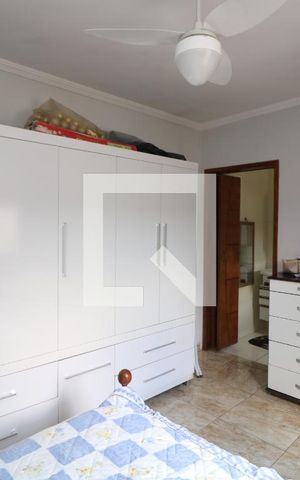 Casa à venda com 400m², 5 quartos e 6 vagasSuite
