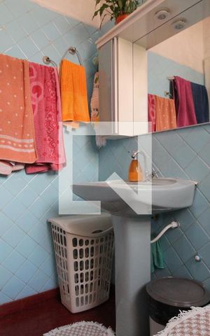 Casa à venda com 224m², 3 quartos e 2 vagasBanheiro