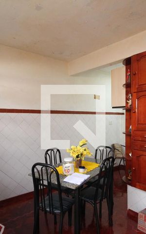Casa à venda com 224m², 3 quartos e 2 vagasCozinha