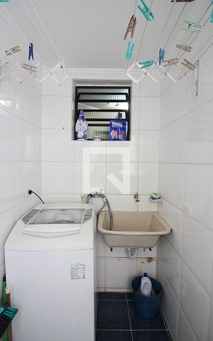 Apartamento para alugar com 108m², 3 quartos e 1 vagaÁrea de Serviço