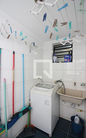 Apartamento para alugar com 108m², 3 quartos e 1 vagaÁrea de Serviço