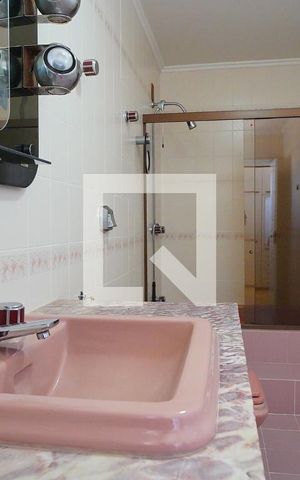 Casa à venda com 300m², 3 quartos e 4 vagasBanheiro