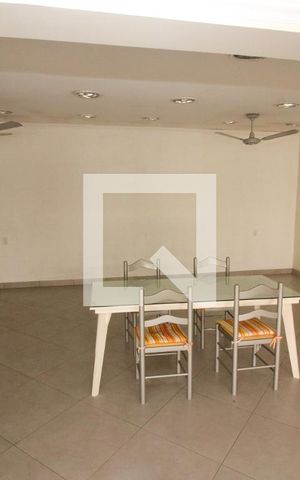 Casa para alugar com 483m², 4 quartos e 6 vagas Casa para alugar com 483m², 4 quartos e 6 vagasvaranda