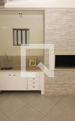 Casa para alugar com 483m², 4 quartos e 6 vagas Casa para alugar com 483m², 4 quartos e 6 vagasvaranda