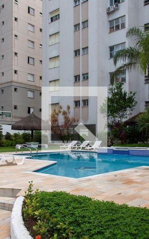 Apartamento para alugar com 112m², 3 quartos e 1 vaga Apartamento para alugar com 112m², 3 quartos e 1 vagaÁrea Comum - Piscina