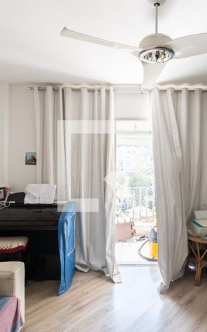 Apartamento à venda com 87m², 3 quartos e 1 vagaSala
