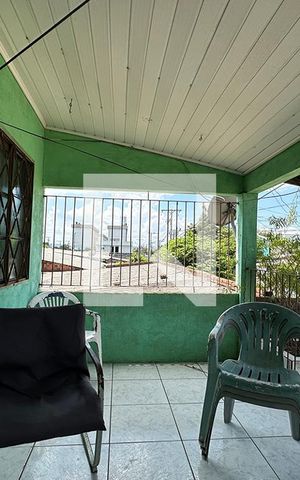 Casa à venda com 200m², 2 quartos e 1 vagaSacada